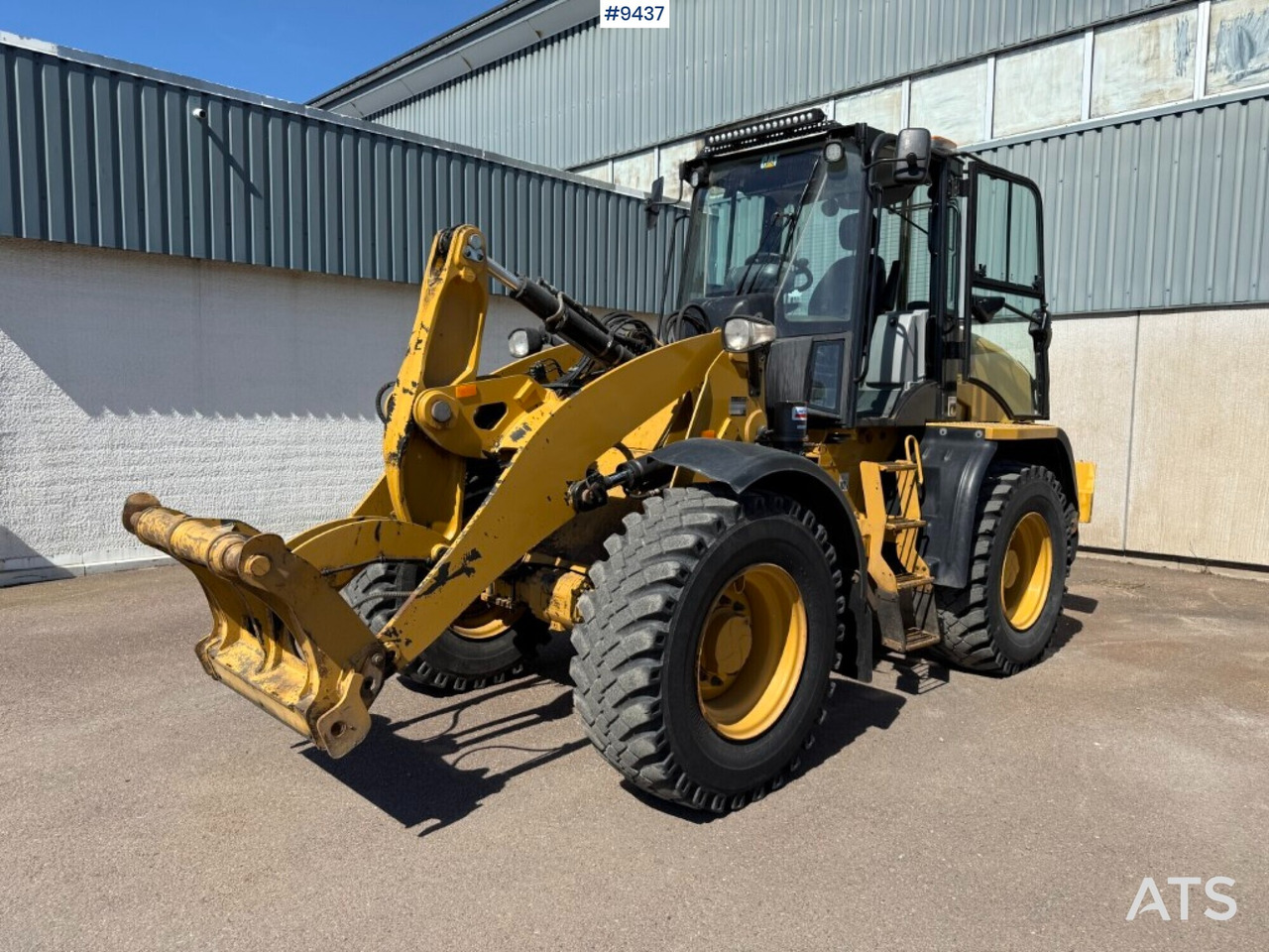 Wheel loader CAT 910K only 3257h - Натоварувач на тркала: слика 1 Wheel loader CAT 910K only 3257h - Натоварувач на тркала: слика 1