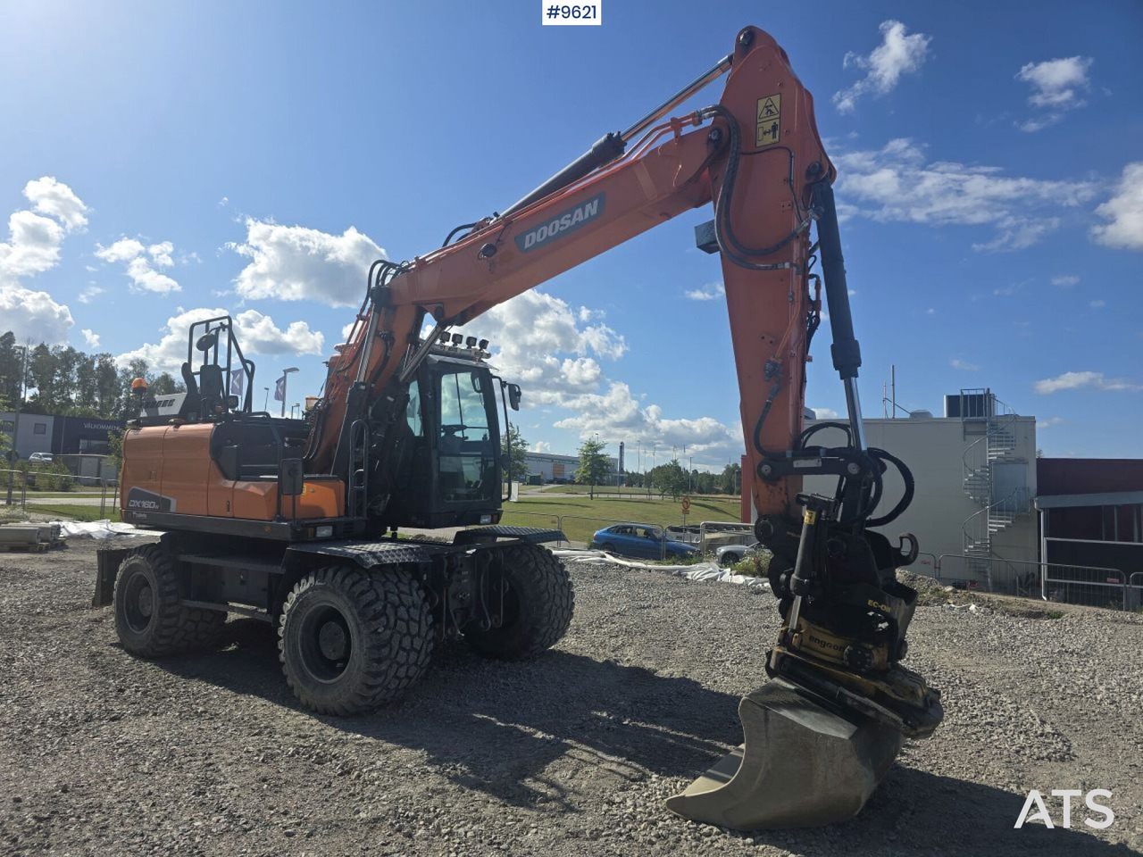 Wheeled Excavator Doosan DX160W with attachment and trailer - Багер на тркала: слика 2 Wheeled Excavator Doosan DX160W with attachment and trailer - Багер на тркала: слика 2