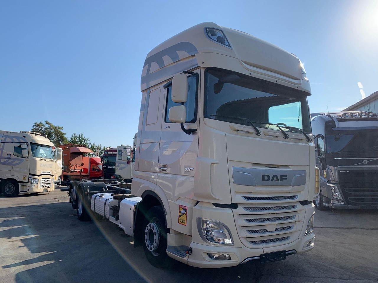 DAF XF 480 SSC LL BDF *Retader/2xTank/ACC/Lift/AHK - Камион со кабинска шасија: слика 1 DAF XF 480 SSC LL BDF *Retader/2xTank/ACC/Lift/AHK - Камион со кабинска шасија: слика 1