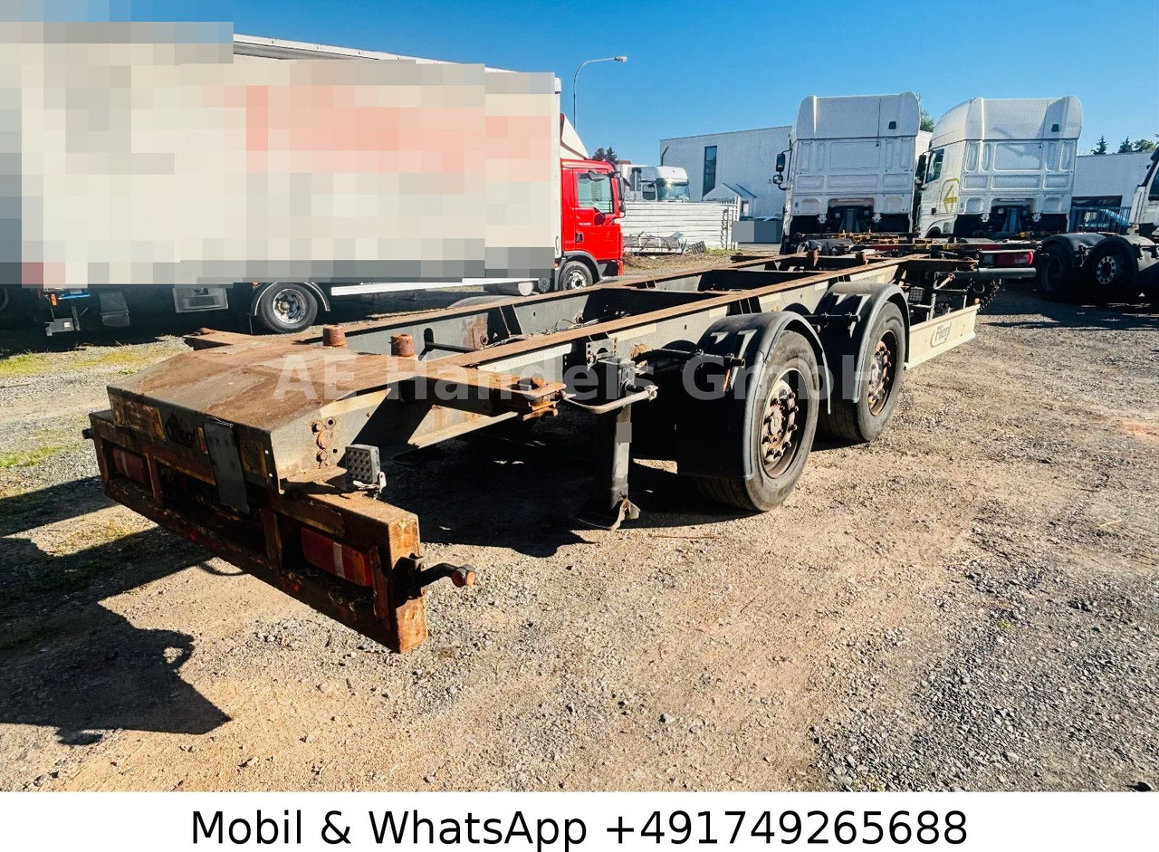 Fliegl TWP 180 Tandem BDF Tiefgekoppelt *Scheibenbremse - Транспортер на контејнер/ Приколка со променливо тело: слика 3 Fliegl TWP 180 Tandem BDF Tiefgekoppelt *Scheibenbremse - Транспортер на контејнер/ Приколка со променливо тело: слика 3