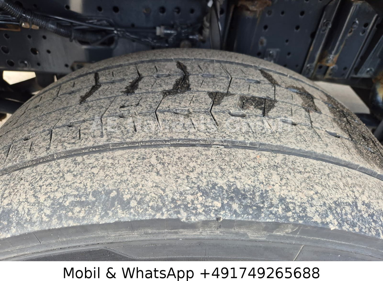 Камион влекач Iveco Stralis 460 LNG HIWay BL*Retarder/ACC/Standklima: слика 11 Камион влекач Iveco Stralis 460 LNG HIWay BL*Retarder/ACC/Standklima: слика 11