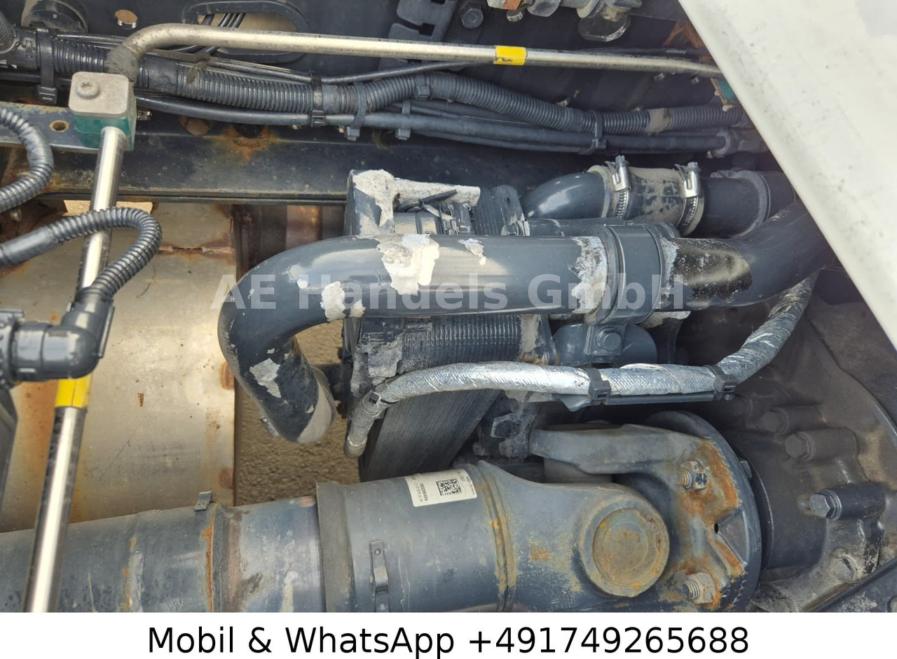 Камион влекач Iveco Stralis 460 LNG HIWay BL*Retarder/ACC/Standklima: слика 9 Камион влекач Iveco Stralis 460 LNG HIWay BL*Retarder/ACC/Standklima: слика 9