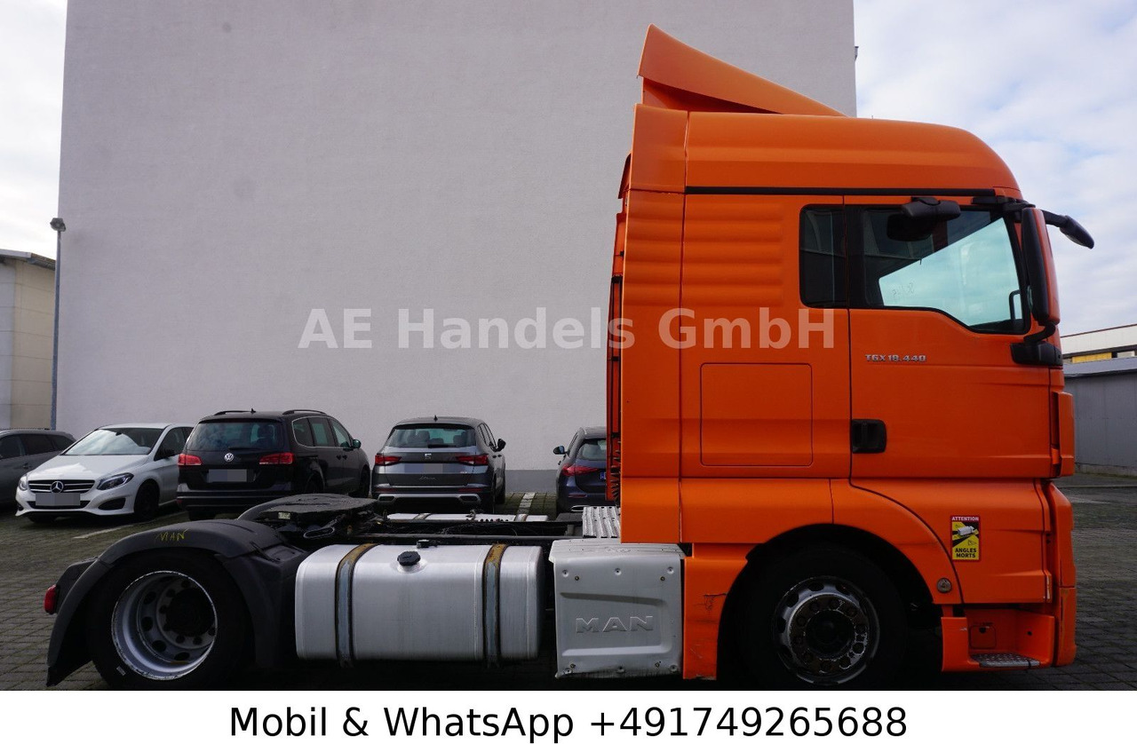 MAN TGX 18.440 XLX LL Low *Manual/Retarder/2xTank - Камион влекач: слика 2 MAN TGX 18.440 XLX LL Low *Manual/Retarder/2xTank - Камион влекач: слика 2