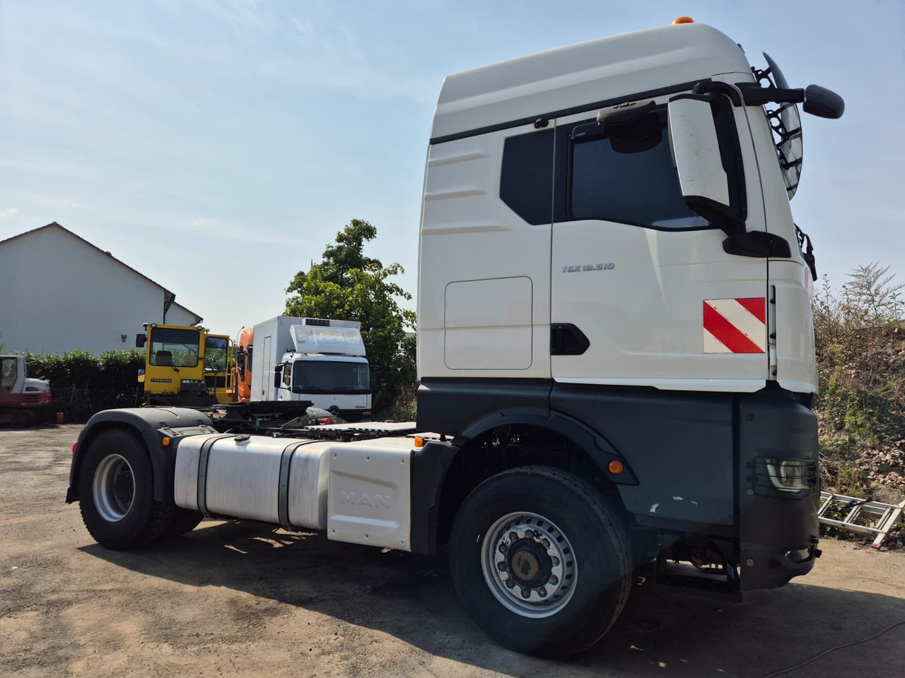 MAN TGX 18.510 BL 4x4 HydroDrive *Pritader/Hydr./ACC - Камион влекач: слика 2 MAN TGX 18.510 BL 4x4 HydroDrive *Pritader/Hydr./ACC - Камион влекач: слика 2