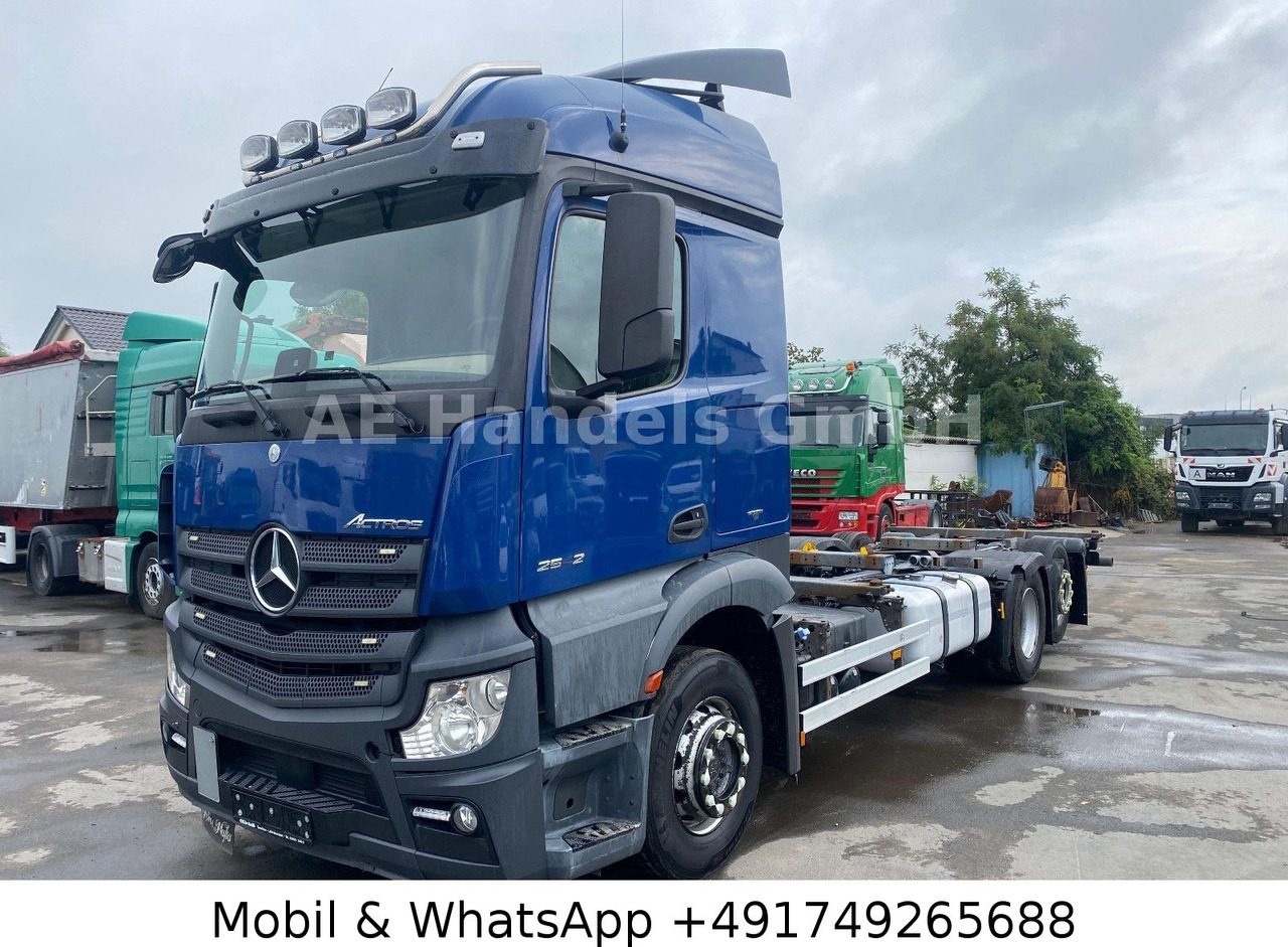 Mercedes-Benz Benz Actros IV 2542 L LL 6x2 *Retarder/Lift/LDW - Транспортер на контејнер/ Камион со променливо тело: слика 3 Mercedes-Benz Benz Actros IV 2542 L LL 6x2 *Retarder/Lift/LDW - Транспортер на контејнер/ Камион со променливо тело: слика 3