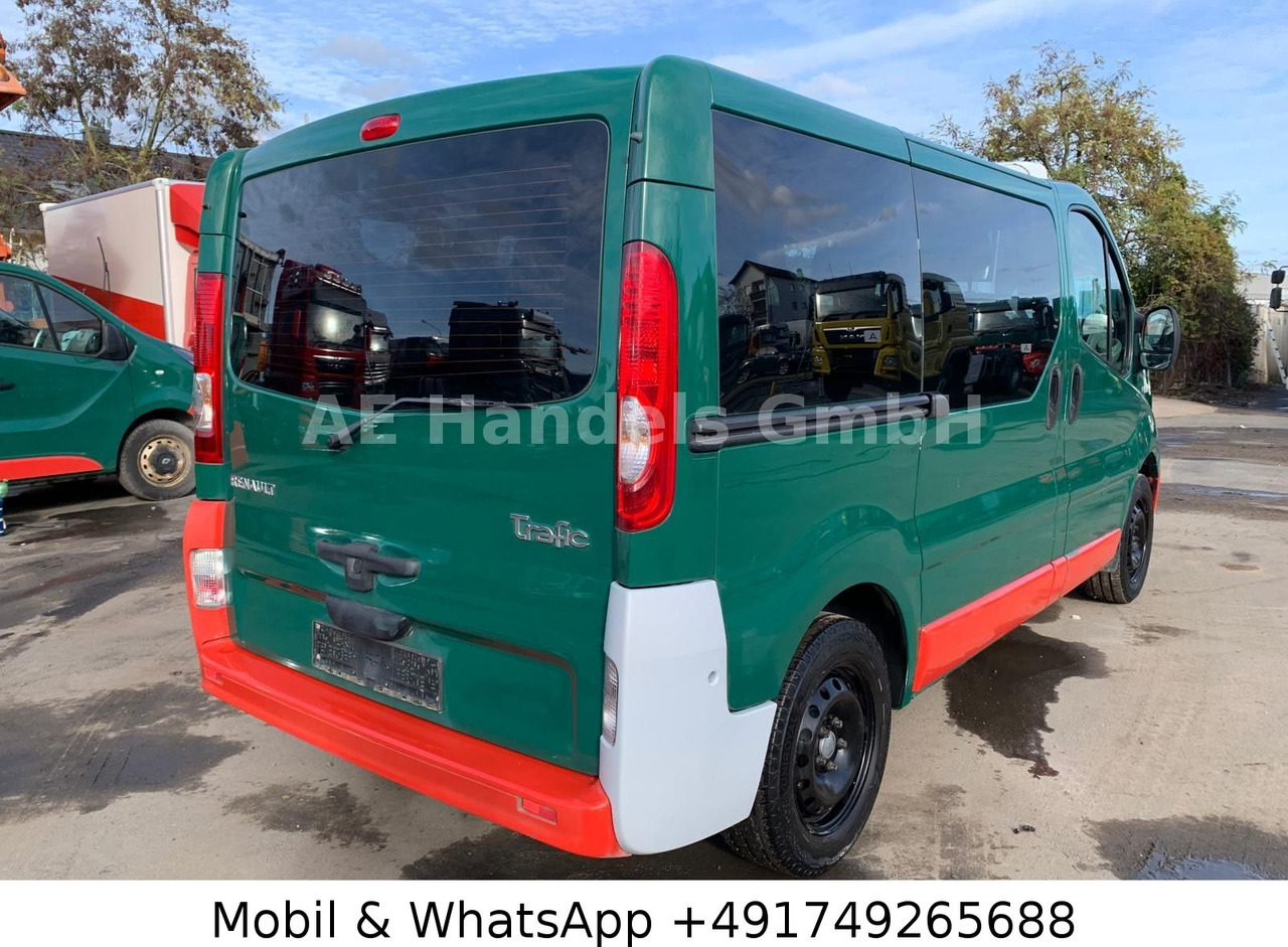 Renault Trafic Combi 9 Sitzer *Klima/Radio/1xSchiebetür - Патничко комбе: слика 4 Renault Trafic Combi 9 Sitzer *Klima/Radio/1xSchiebetür - Патничко комбе: слика 4