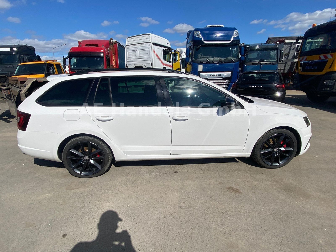 Skoda Octavia VRS Kombi 2.0 TDI *ACC/PDC/LED/1.Hand/HU - Караван: слика 2 Skoda Octavia VRS Kombi 2.0 TDI *ACC/PDC/LED/1.Hand/HU - Караван: слика 2
