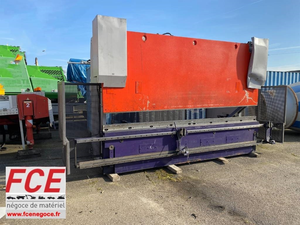 BEYELER Presse/Plieuse PR6 2000KNx4100MM endommagé - Апкант: слика 1 BEYELER Presse/Plieuse PR6 2000KNx4100MM endommagé - Апкант: слика 1