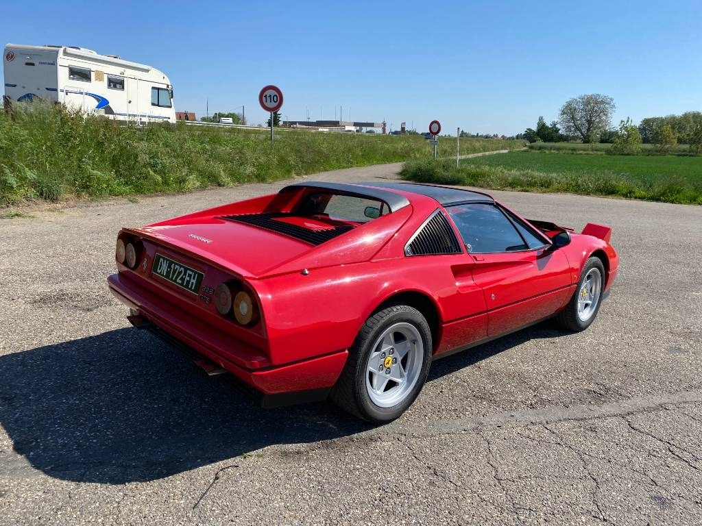 Ferrari 328 GTS / Origine Française endommagé - Автомобил: слика 5 Ferrari 328 GTS / Origine Française endommagé - Автомобил: слика 5