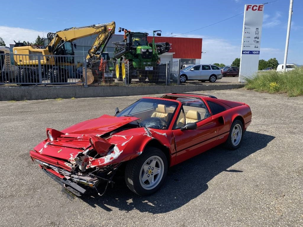 Ferrari 328 GTS / Origine Française endommagé - Автомобил: слика 2 Ferrari 328 GTS / Origine Française endommagé - Автомобил: слика 2