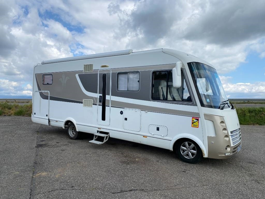 Iveco Niesmann+Bischoff FLAIR 800i CEBW - Интегриран кампер: слика 3 Iveco Niesmann+Bischoff FLAIR 800i CEBW - Интегриран кампер: слика 3