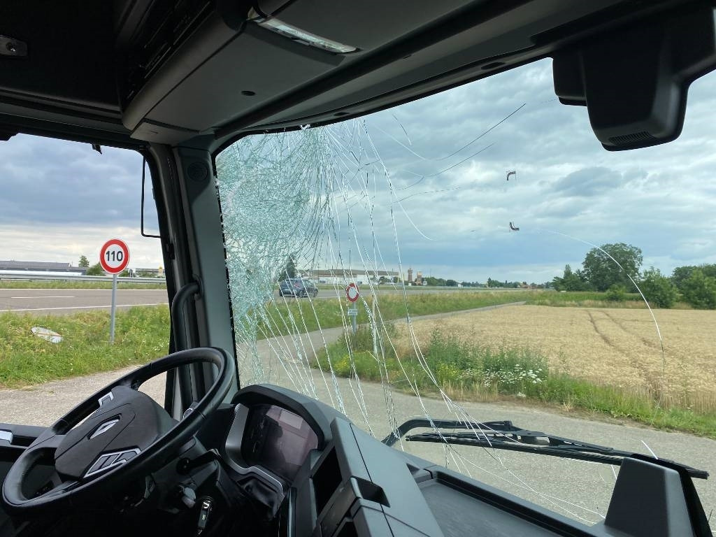 Камион влекач Renault T480 Dti13 Carte Grise Française endommagé: слика 17