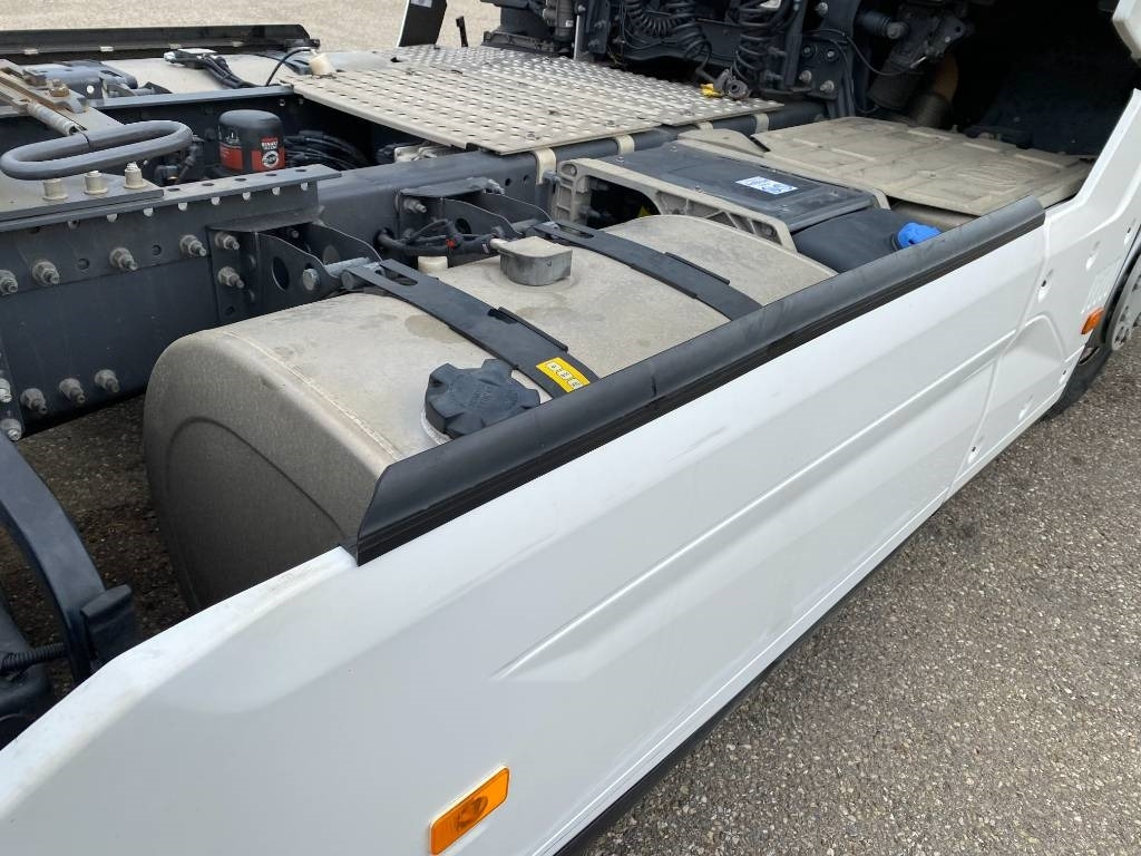 Камион влекач Renault T480 Dti13 Carte Grise Française endommagé: слика 38