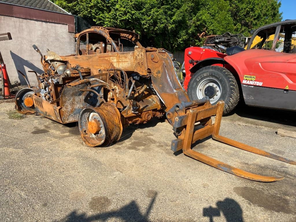 Manitou MLT 737 endommagé - Телескопски ракувач: слика 3 Manitou MLT 737 endommagé - Телескопски ракувач: слика 3
