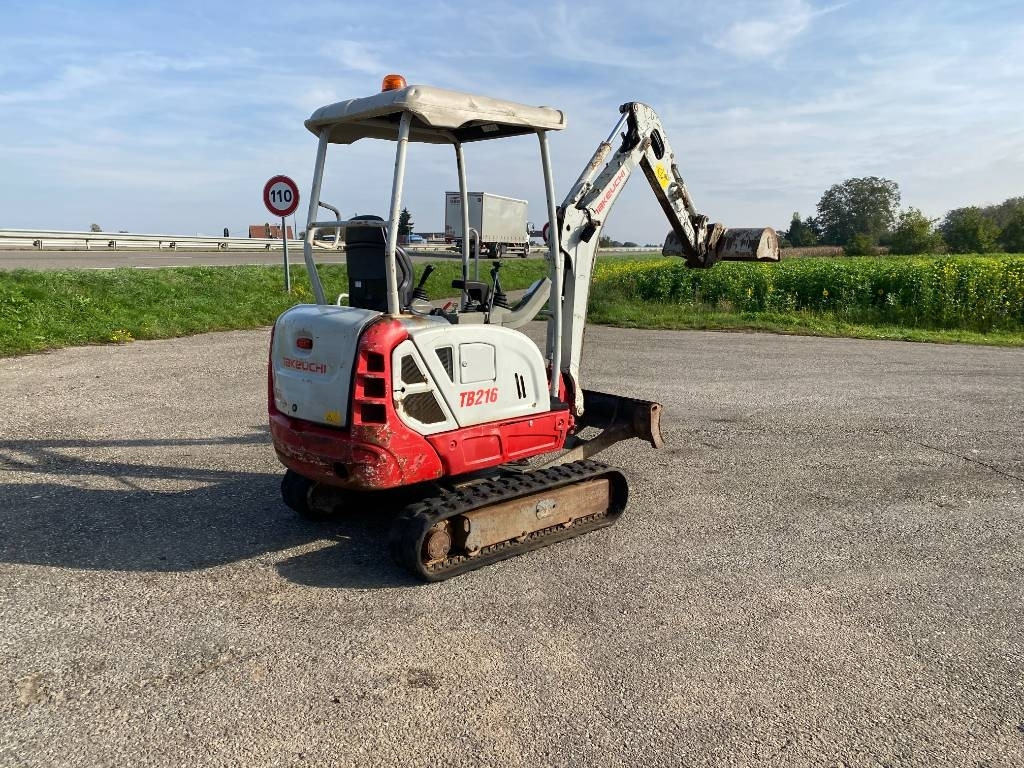 Takeuchi TB 216 /1er Main endommagée - Мини багер: слика 4 Takeuchi TB 216 /1er Main endommagée - Мини багер: слика 4