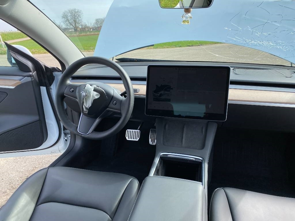 Седан Tesla MODEL 3 - 5YJ3 Rwd Origine Française: слика 13 Седан Tesla MODEL 3 - 5YJ3 Rwd Origine Française: слика 13