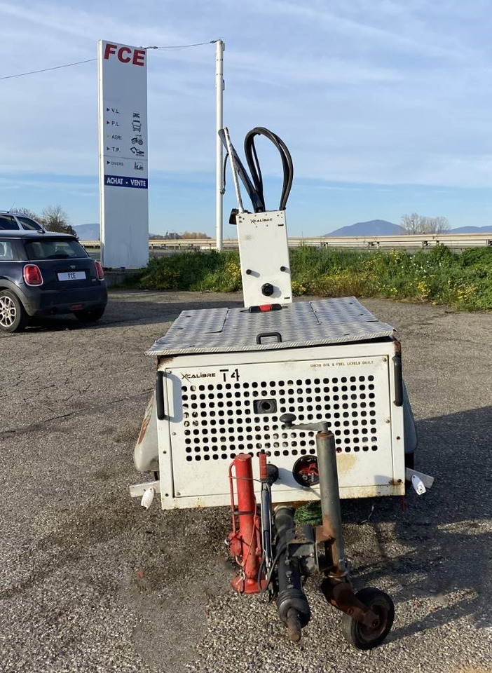 X CALIBRE T4P 1er Main endommagée - Машина за бушење: слика 2 X CALIBRE T4P 1er Main endommagée - Машина за бушење: слика 2