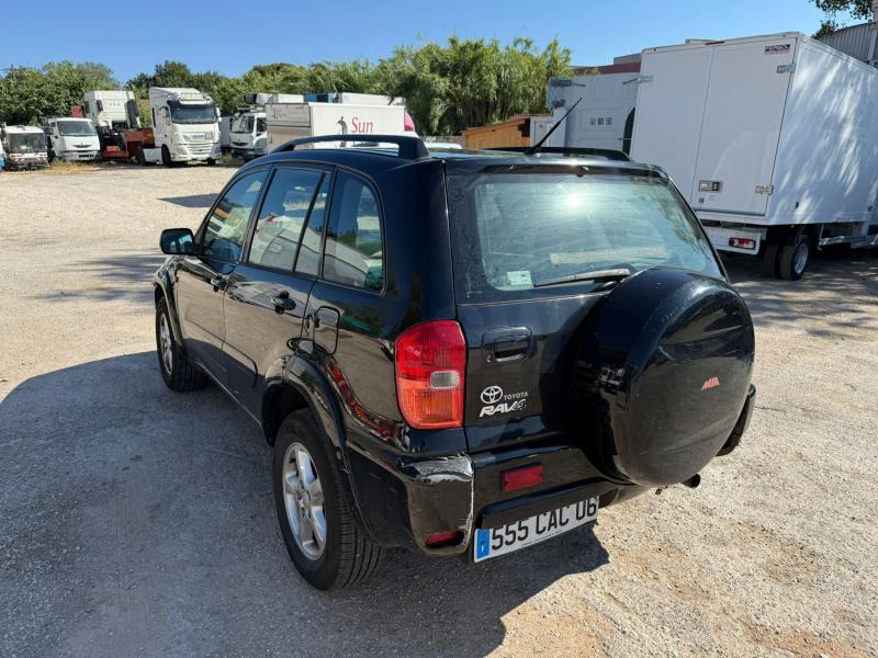Toyota Rav 4 - Хечбек: слика 3 Toyota Rav 4 - Хечбек: слика 3