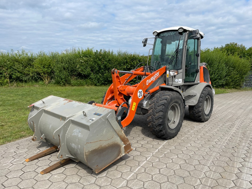 Atlas AR420 - Натоварувач на тркала: слика 1 Atlas AR420 - Натоварувач на тркала: слика 1