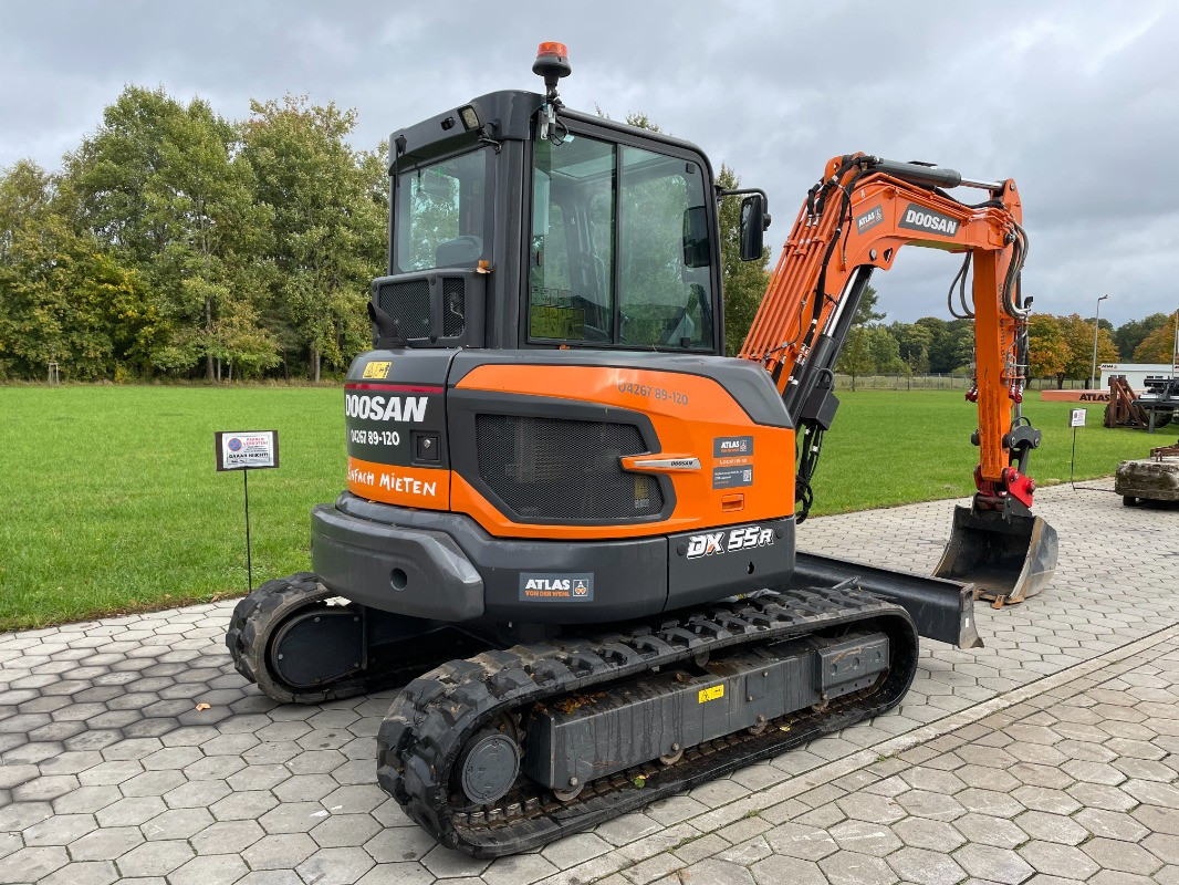 Doosan DX55R-7 - Мини багер: слика 2 Doosan DX55R-7 - Мини багер: слика 2
