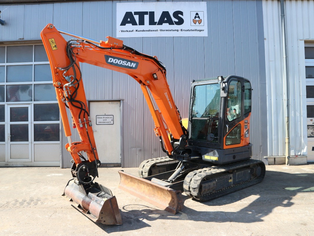 Doosan DX63-3 - Мини багер: слика 1 Doosan DX63-3 - Мини багер: слика 1