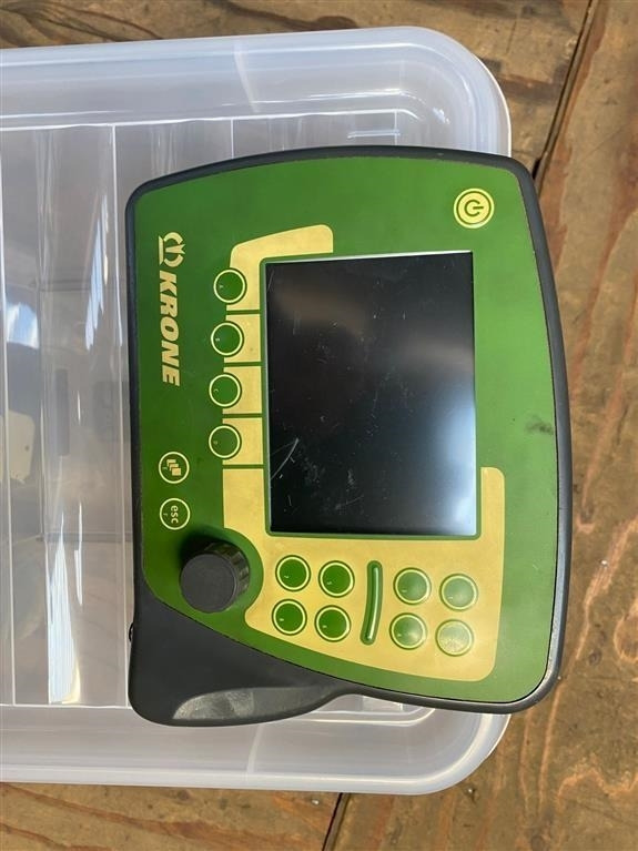 Krone Swadro 1400 - Превртувач и гребло: слика 5 Krone Swadro 1400 - Превртувач и гребло: слика 5