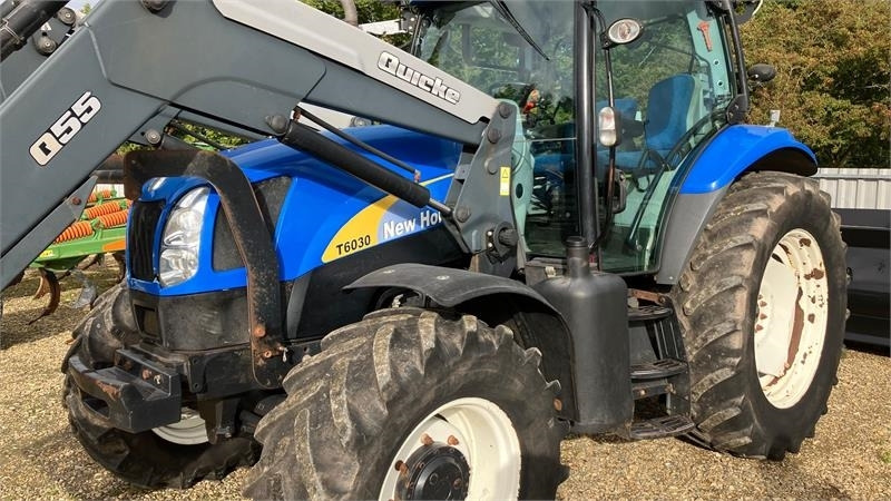 New Holland T6030 - Трактор: слика 2 New Holland T6030 - Трактор: слика 2
