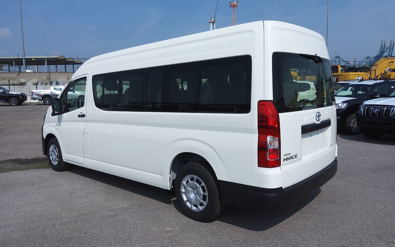 Toyota Hiace HIGH ROOF / TOIT HAUT 2.8L Diesel Manual base - Минибус, Патничко комбе: слика 3 Toyota Hiace HIGH ROOF / TOIT HAUT 2.8L Diesel Manual base - Минибус, Патничко комбе: слика 3