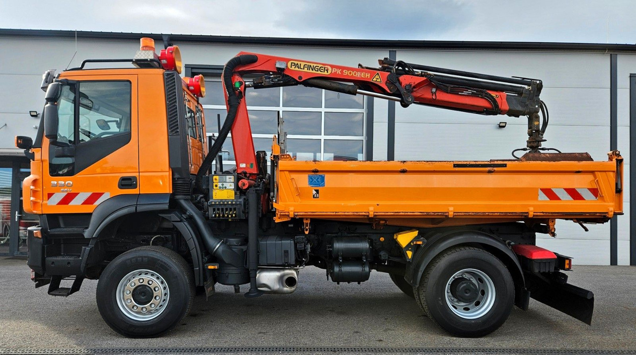 Iveco Trakker 190T33 4x4 Euro5 Kran Palfinger Funk - Кипер, Камион со кран: слика 5 Iveco Trakker 190T33 4x4 Euro5 Kran Palfinger Funk - Кипер, Камион со кран: слика 5