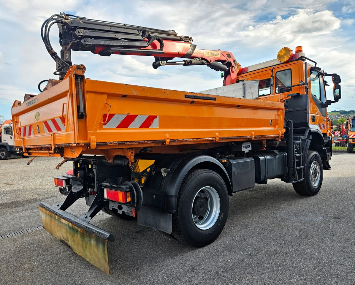 Iveco Trakker 190T33 4x4 Euro5 Kran Palfinger Funk - Кипер, Камион со кран: слика 3 Iveco Trakker 190T33 4x4 Euro5 Kran Palfinger Funk - Кипер, Камион со кран: слика 3