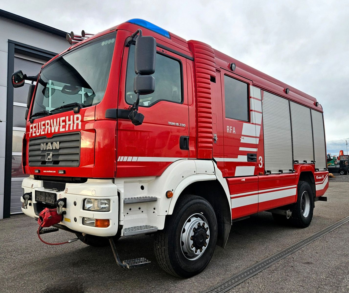 MAN TGM 18.330 4x4 Feuerwehr Rosenbauer RFA - Камион: слика 1 MAN TGM 18.330 4x4 Feuerwehr Rosenbauer RFA - Камион: слика 1