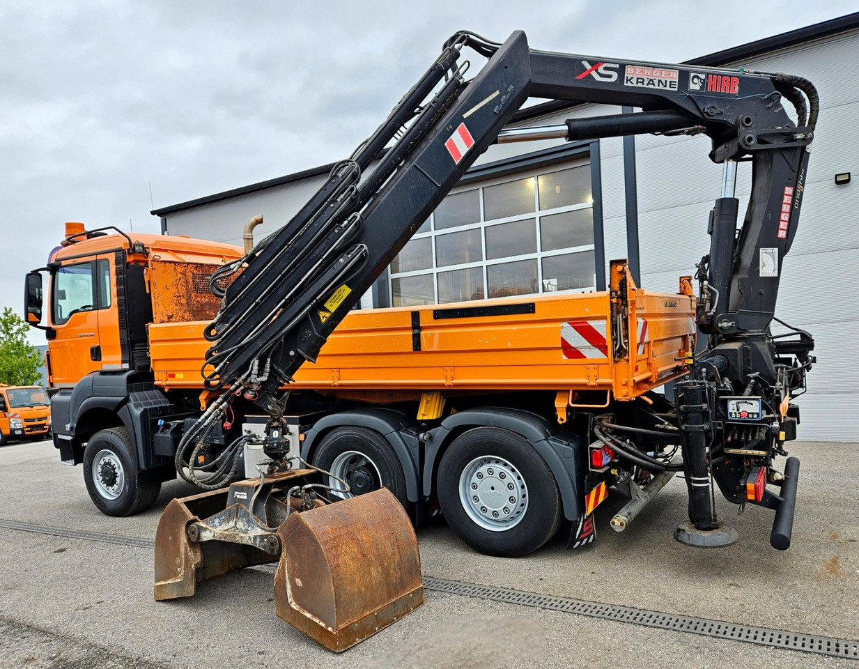 Кипер, Камион со кран MAN TGS 28.360 6x4-4 HIAB 144E-4 Kran Euro5: слика 9