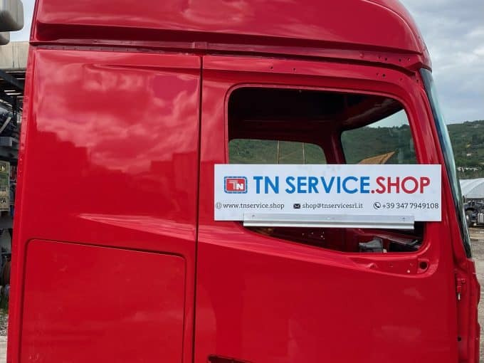 Cabina Actros MP4 - Кабина и ентериер: слика 4 Cabina Actros MP4 - Кабина и ентериер: слика 4