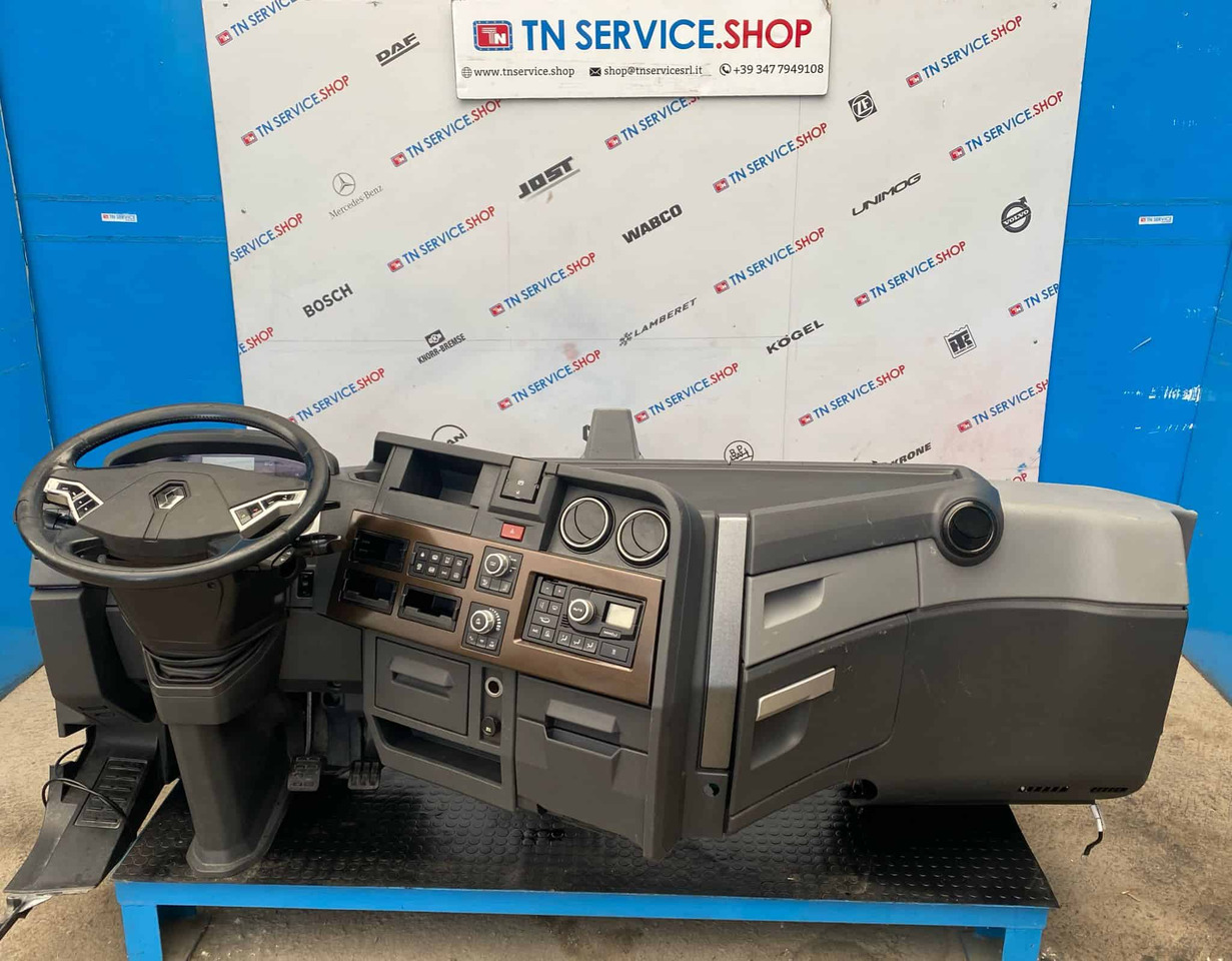 Cruscotto Renault T520 - Кабина и ентериер: слика 3 Cruscotto Renault T520 - Кабина и ентериер: слика 3
