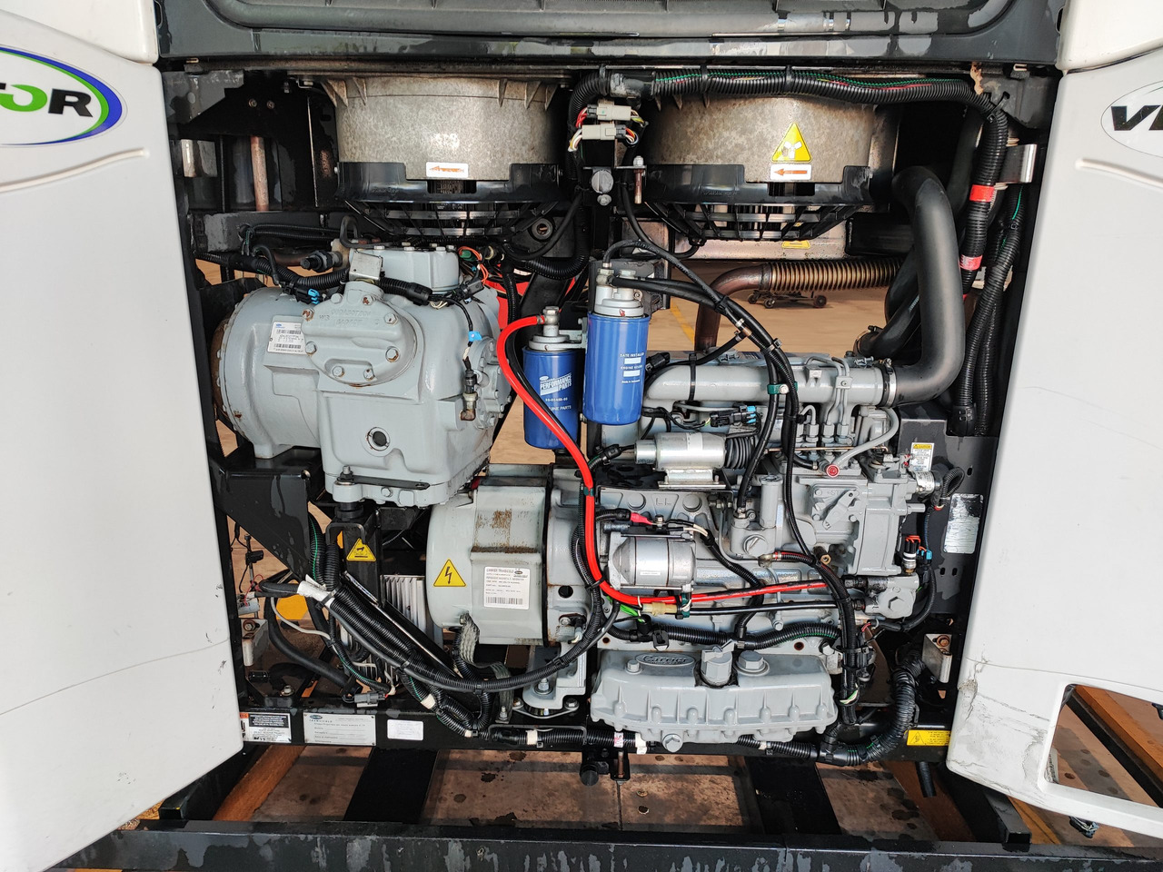 Motore Frigo Carrier Vector 1550 - Фрижидерска единица: слика 2 Motore Frigo Carrier Vector 1550 - Фрижидерска единица: слика 2