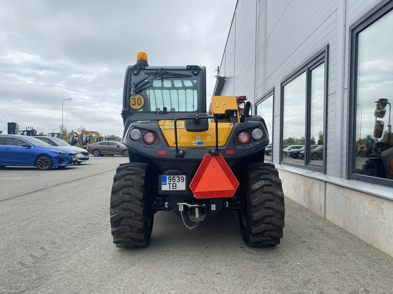 Dieci Mini Agri 20.4 SMART 37 kW - Телескопски ракувач: слика 5 Dieci Mini Agri 20.4 SMART 37 kW - Телескопски ракувач: слика 5