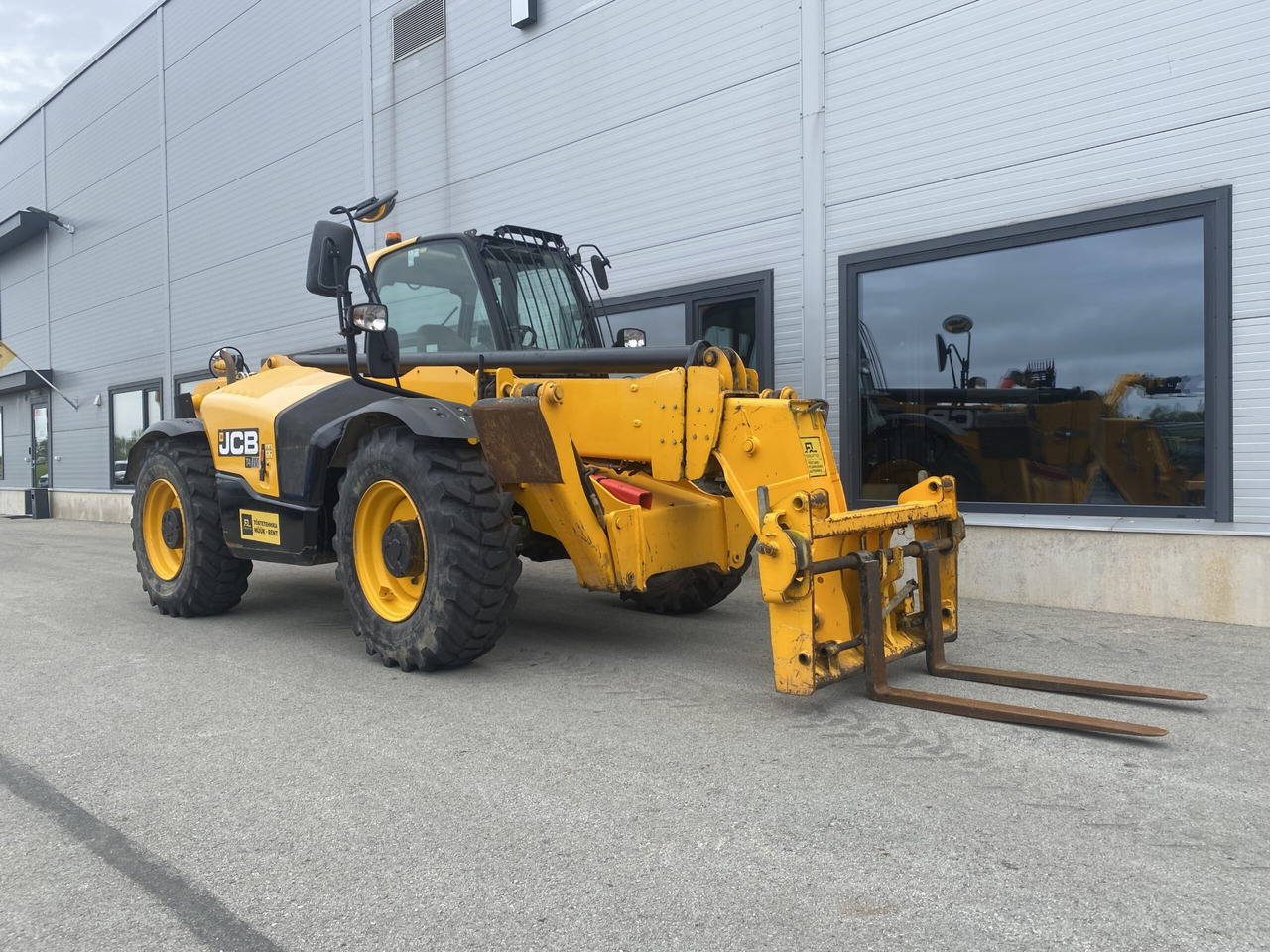 JCB 540-140 - Телескопски ракувач: слика 3 JCB 540-140 - Телескопски ракувач: слика 3
