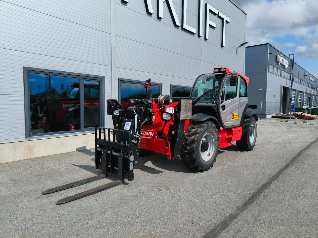Manitou MT1440 HA - Телескопски ракувач: слика 1 Manitou MT1440 HA - Телескопски ракувач: слика 1
