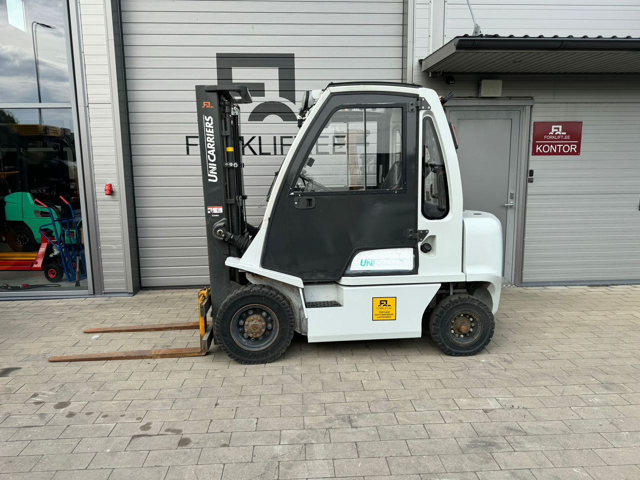 Unicarriers Y1D2A25Q - Дизел вилушкар: слика 2 Unicarriers Y1D2A25Q - Дизел вилушкар: слика 2