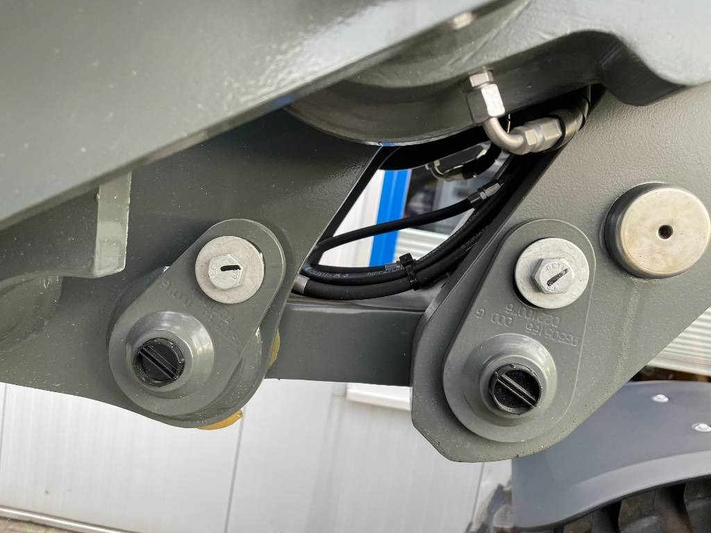 Liebherr / Claas T 36-7 736 - Телескопски ракувач: слика 5 Liebherr / Claas T 36-7 736 - Телескопски ракувач: слика 5