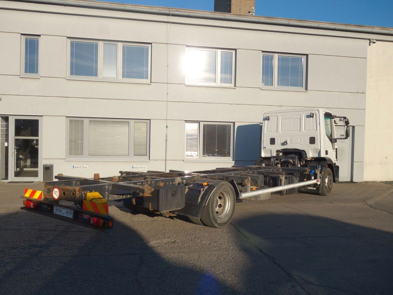 Iveco EuroCargo 150 150E 250 Wechselfahrgestel, BDFl - Транспортер на контејнер/ Камион со променливо тело: слика 3 Iveco EuroCargo 150 150E 250 Wechselfahrgestel, BDFl - Транспортер на контејнер/ Камион со променливо тело: слика 3