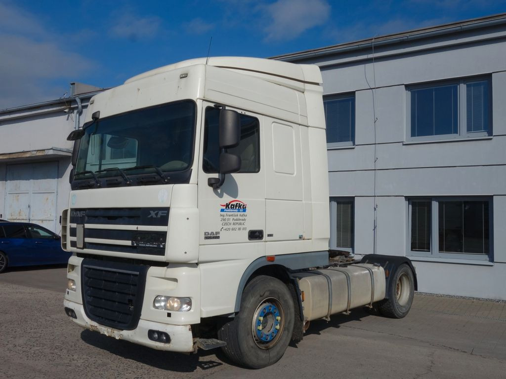 DAF XF 460 SC Standard Hydraulik - Камион влекач: слика 2 DAF XF 460 SC Standard Hydraulik - Камион влекач: слика 2