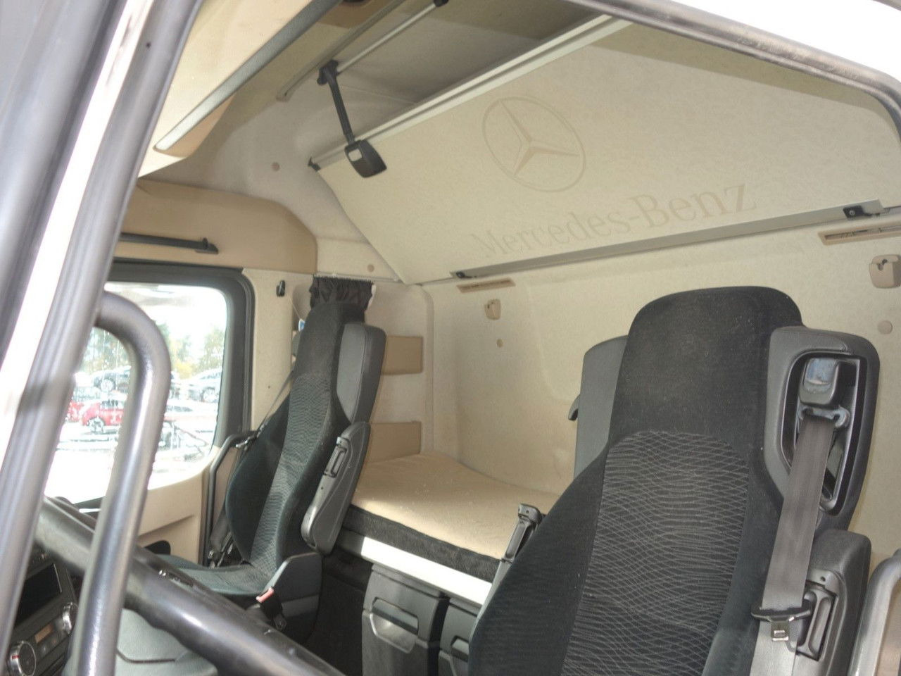 Камион влекач Mercedes-Benz Actros 1845 LS SD, Giga Space: слика 10