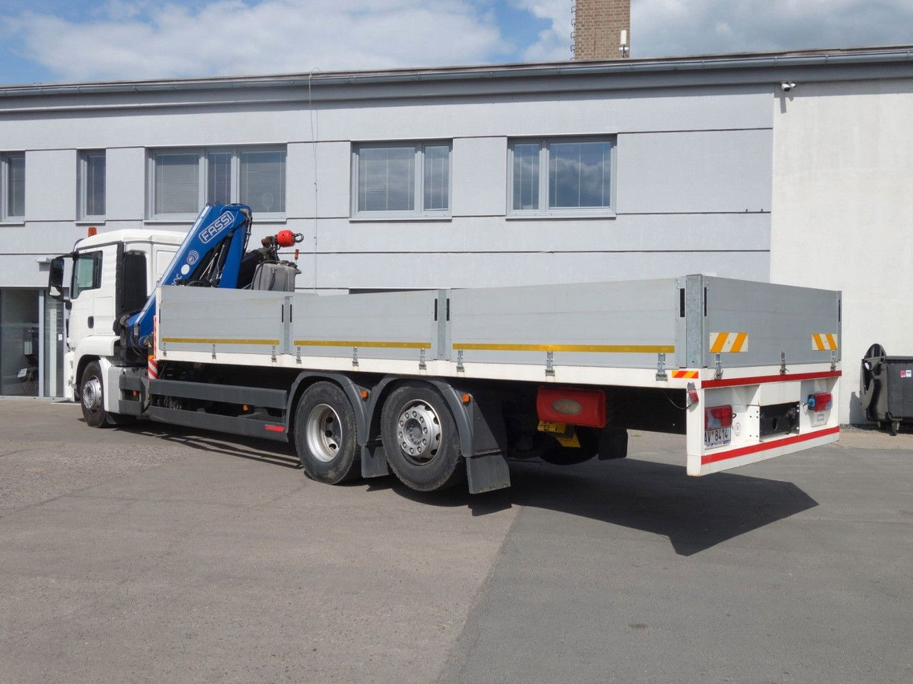 MAN TGS 26.360 FG 6x2 mit Fassi F210C - Камион со кран: слика 4 MAN TGS 26.360 FG 6x2 mit Fassi F210C - Камион со кран: слика 4