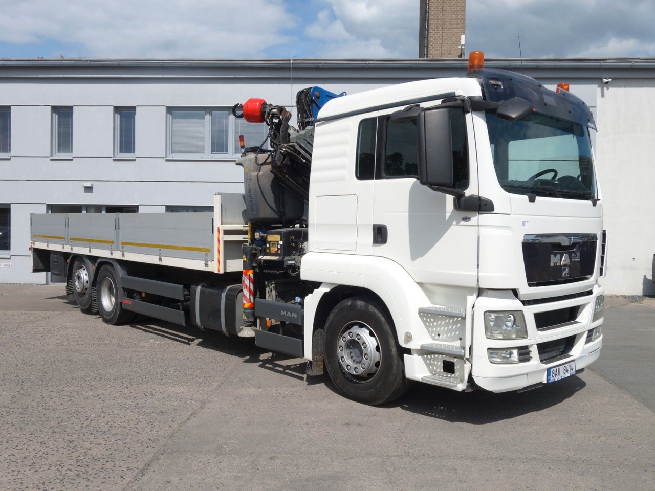 MAN TGS 26.360 FG 6x2 mit Fassi F210C - Камион со кран: слика 3 MAN TGS 26.360 FG 6x2 mit Fassi F210C - Камион со кран: слика 3