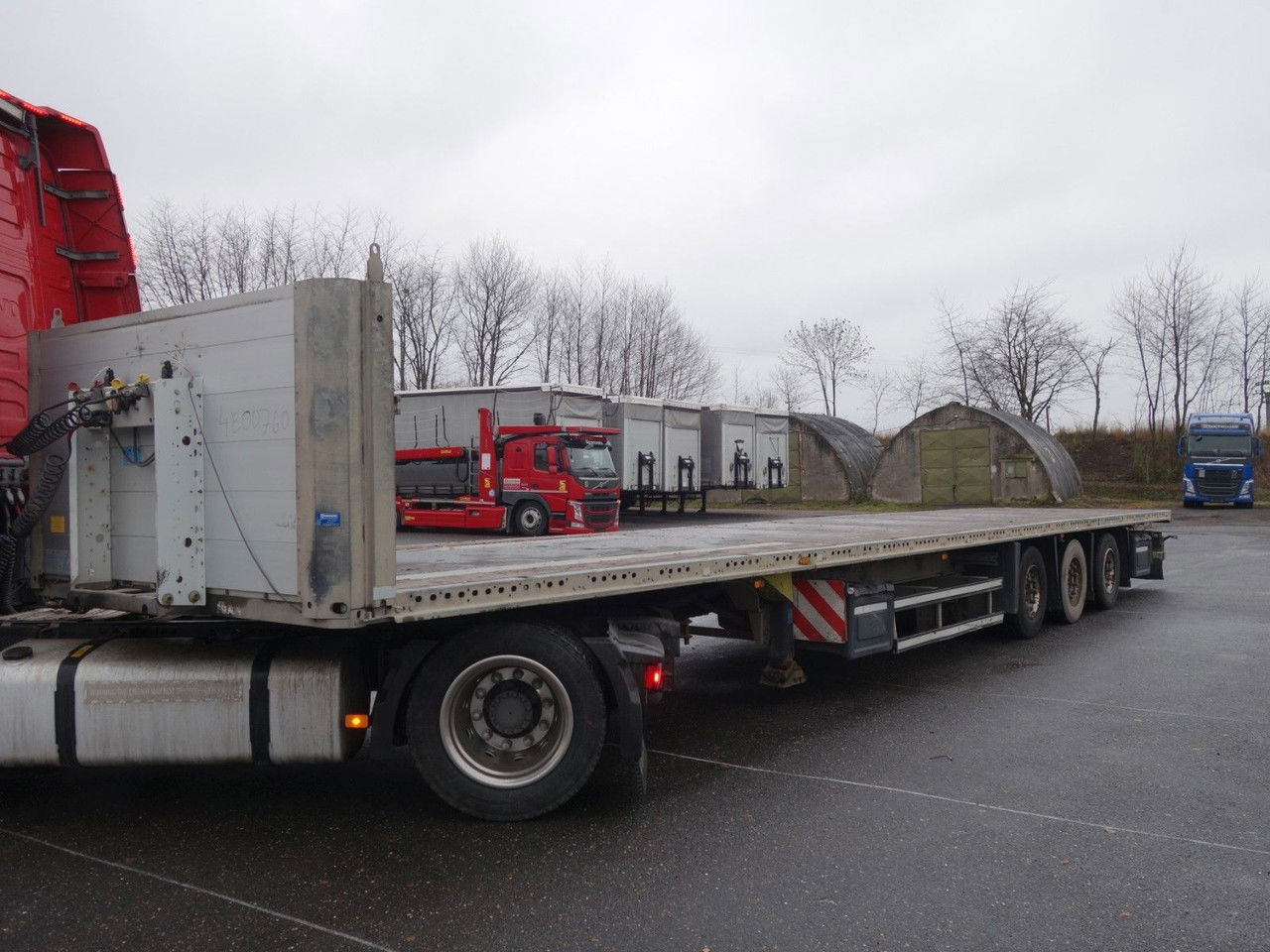 Schmitz Cargobull SPL 24/L Lowdeck SPL 24/L Lowdeck - Полуприколка платформа: слика 3 Schmitz Cargobull SPL 24/L Lowdeck SPL 24/L Lowdeck - Полуприколка платформа: слика 3