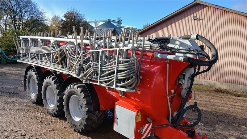 AP GV28 X-Line - Цистерна за арско ѓубриво: слика 1 AP GV28 X-Line - Цистерна за арско ѓубриво: слика 1