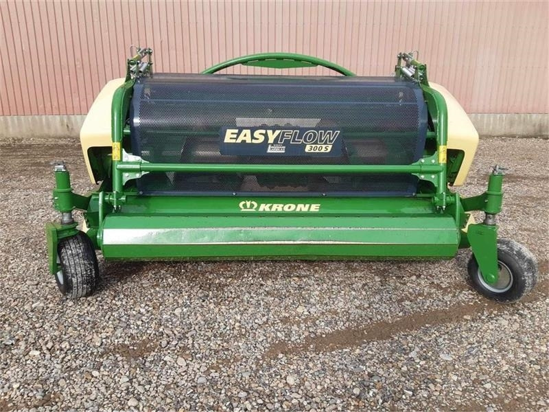 Krone EasyFlow 300S - Превртувачка опрема: слика 5 Krone EasyFlow 300S - Превртувачка опрема: слика 5