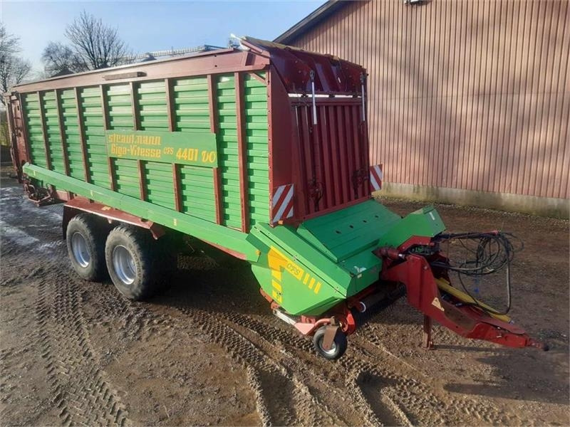 Автотоварен вагон Strautmann Giga Vitesse CFS 4401: слика 10 Автотоварен вагон Strautmann Giga Vitesse CFS 4401: слика 10