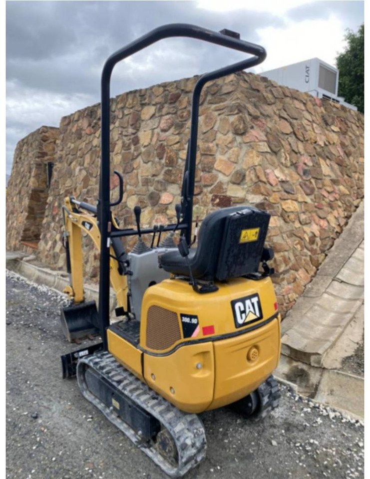 CAT 300.9D - Багер гасеничар: слика 1 CAT 300.9D - Багер гасеничар: слика 1